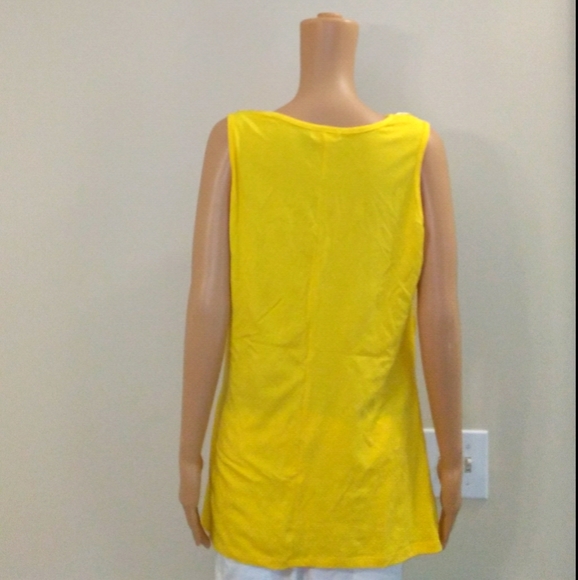 2/$15 Lucy Diamond women's top - Picture 2 of 6